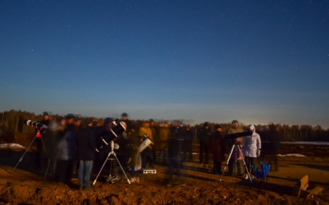 Кировчан приглашают понаблюдать за Луной в городе