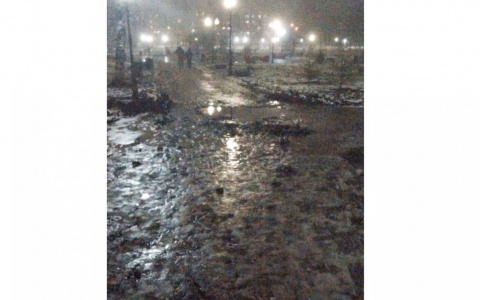 Кочуровский парк продолжает топить даже с новой ливневкой за 4 миллиона рублей