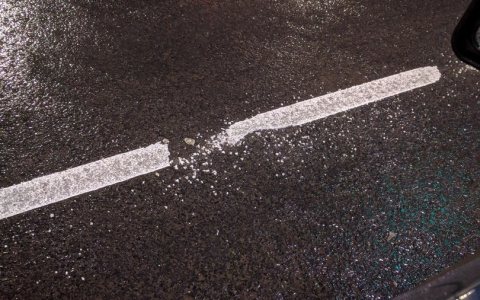 Администрация не планирует оплачивать новую пластиковую разметку в Кирове