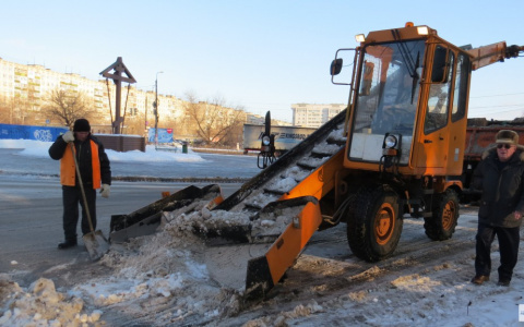 В мэрии рассказали, сколько снега вывезли с городских улиц в Кирове