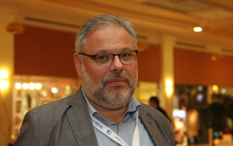 Встреча по делу. В Кирове выступит известный экономист Михаил Хазин