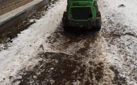 Кировским подрядчикам рекомендовали сменить песок на гранит