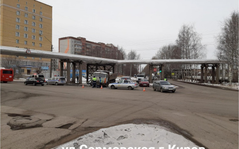 "Отказали тормоза?": подробности ДТП, где КамАЗ сбил насмерть пешехода на улице Лепсе