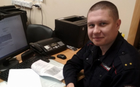 В Кировской области участковый вынес женщину из огня