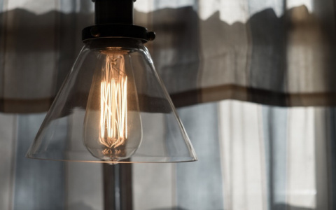 В Кирове аэропорт и жители десятка домов останутся без света на выходных