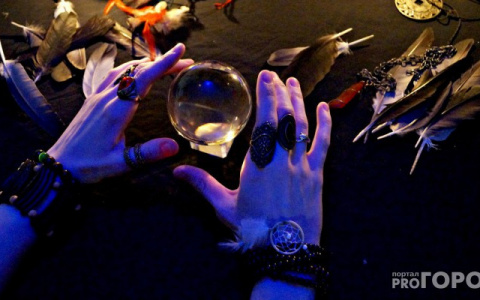 Близнецам потребуются силы, а Скорпионы встретят любовь: гороскоп для всех знаков зодиака