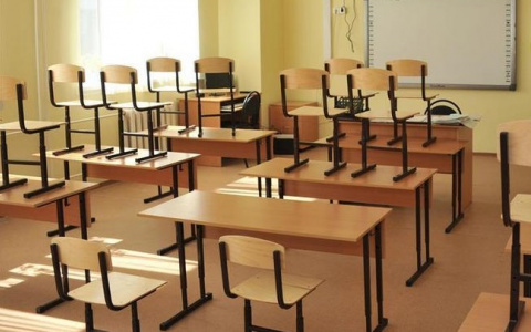 В одной из кировских школ ввели карантин: занятия отменены