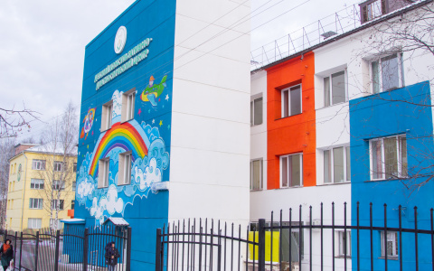 Кировскую областную детскую больницу отремонтировали и открыли теплый наземный переход