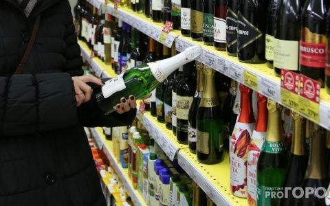 Что обсуждают в Кирове: повышение проезда в автобусах и лучшее шампанское за 300 рублей