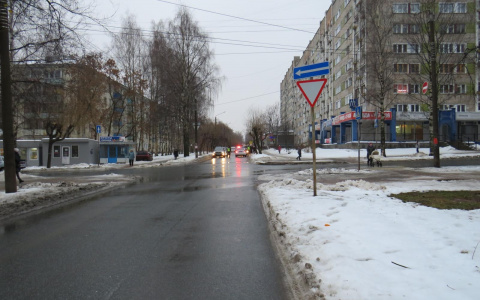 В Кирове 9-летнего мальчика сбил пикап: ребенка госпитализировали