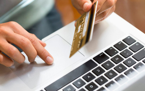 Как оплатить долг по кредитной карте?