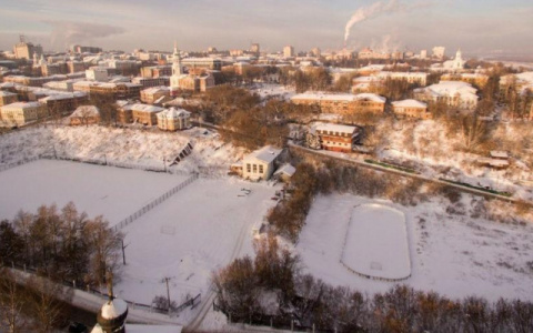 В Кирове построят два спорткомплекса и футбольное поле