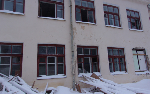 В Кирове разобрали здание в нормальном состоянии, чтобы построить на его месте садик