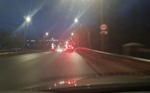 Новые правила: в Кирове вводят ограничение скорости перед перекрестками