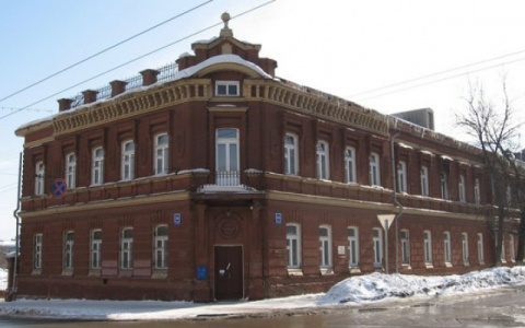 Известно, когда начнут восстанавливать историческое здание роддома №1 в Кирове