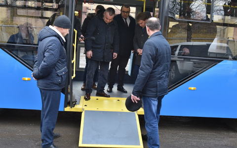 Кировчане с колясками смогут заказывать низкопольный общественный транспорт