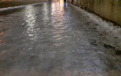 Скончался мужчина, поскользнувшийся и получивший перелом основания черепа в Кирове