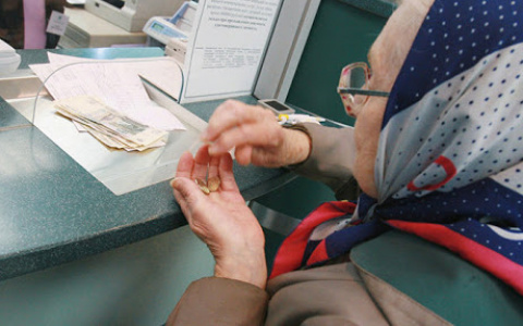 Что обсуждают в Кирове: кто выйдет на пенсию в 2020 году и причина аварии, где погиб владелец Zollo