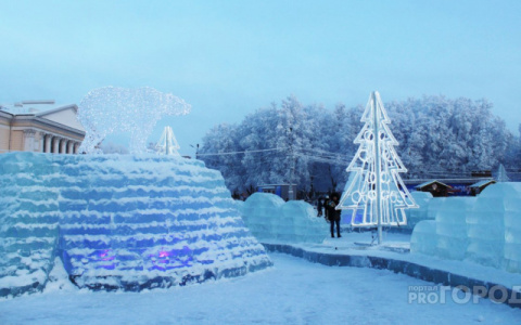 На Театральной площади начали демонтировать ледовый городок