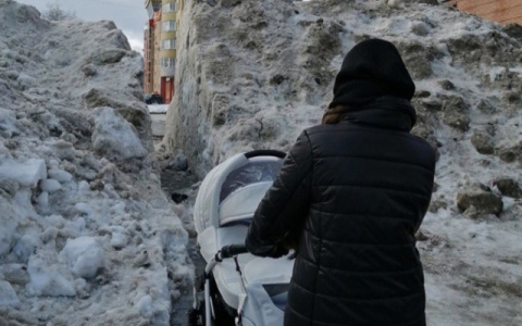 Что обсуждают в Кирове: снежный тоннель и отгул для прохождения диспансеризации