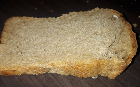 "Для настоящих мужчин": кировчанин нашел в хлебе необычный предмет