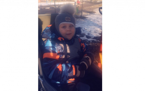 «Папа сказал, что ему такой не нужен»: 12-летний мальчик не говорит и не понимает речь