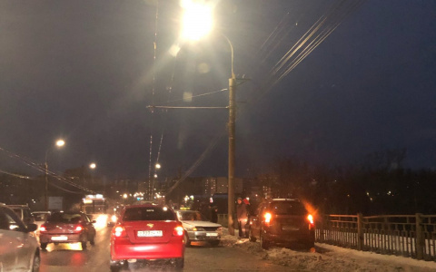 В Кирове произошла массовая авария из 8 машин