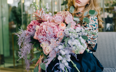 Львов ждет сюрприз, а Весов - накал страстей: гороскоп для девушек на 8 марта