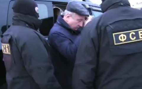 Суд во второй раз продлил домашний арест Владимиру Быкову