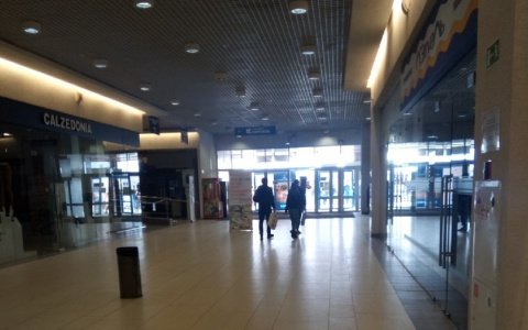 Пустые магазины и толпы людей на набережной: как в Кирове прошли первые дни карантина