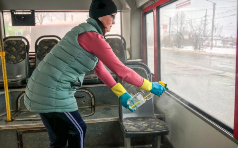 Роспотребнадзор проверил, как дезинфицируют общественный транспорт в Кирове