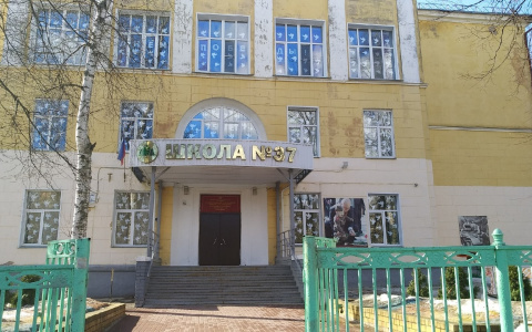 В Кировской области учебный год в школах могут продлить до 8 июня