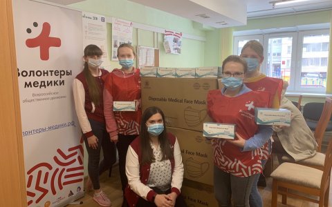 Сбербанк передал волонтерам Кирова 10 тысяч защитных масок