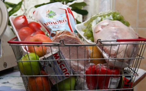 В Кирове оказавшимся в сложной ситуации семьям будут выдавать продуктовые наборы