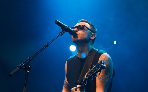 1 мая смотрите в Wink прямую трансляцию большого концерта группы «Звери»