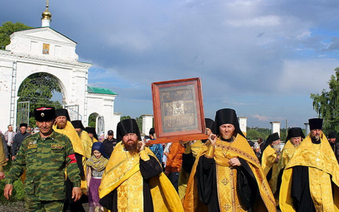 В Вятской епархии прокомментировали ситуацию с крестным ходом в 2020 году