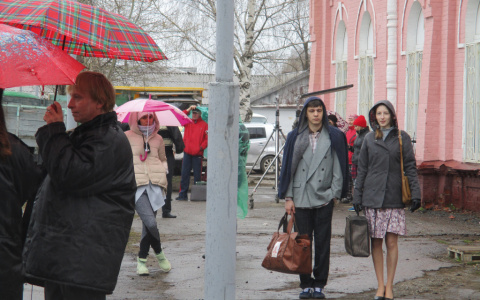 Оплата - 3000 в день: в Кирове мошенники объявили кастинг на съемки "Временные трудности - 2"