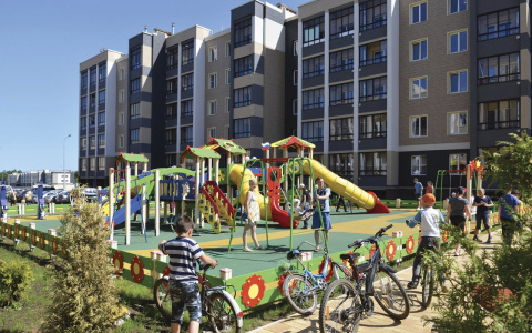 Разве это не прекрасно, когда можно выйти на интересную прогулку с детьми рядом с домом?