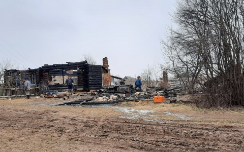 Пожар уничтожил все: известно, почему горят дома в Кировской области