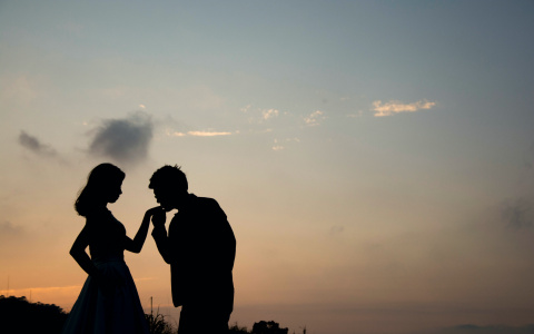 Близнецов будут боготворить, а Тельцам "вставлять палки в колеса": гороскоп для всех знаков на неделю