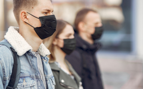 В Кировской области у 84 человек за сутки подтвердился COVID-19