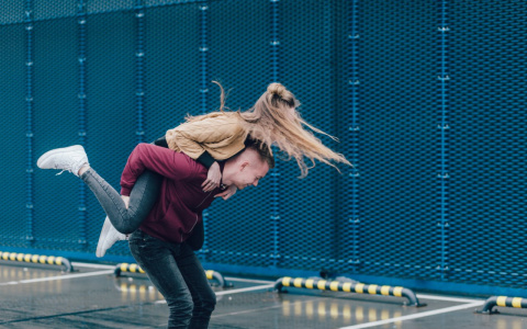 Дев ждут соблазны, а Весов - новые дела: гороскоп для всех знаков зодиака на выходные