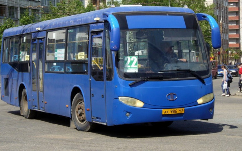 В Кирове на день перекроют дорогу и изменят маршруты автобусов