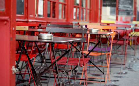 Губернатор Кировской области анонсировал открытие летних кафе и музеев