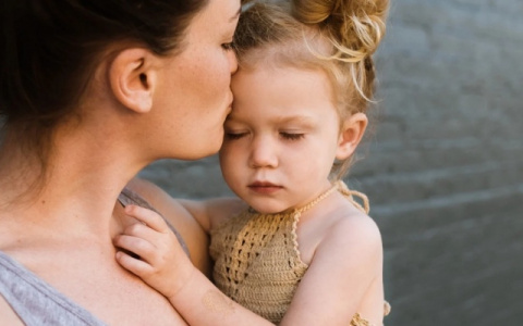 Российские семьи с детьми до 16 лет получат еще по 10 тысяч рублей