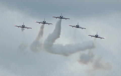 В аэропорт прилетела пилотажная группа "Русь", ранее отменившая выступление в Кирове