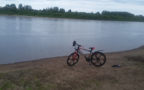 В Кировской области при купании в реке утонул 8-летний мальчик