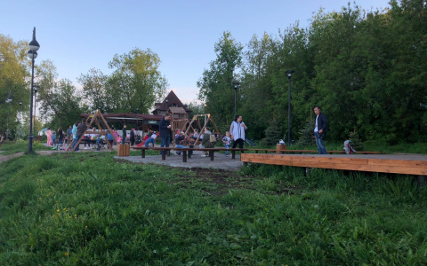 Что обсуждают в Кирове: сроки выплат на детей до 16 лет и возвращение жары