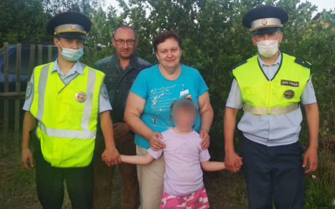 «Подняли всех соседей»: в Радужном сотрудники ДПС нашли пропавшего ребенка