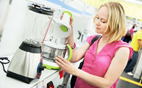 Все чайники уже раскупили: почему кировчане опустошают прилавки хозяйственных магазинов